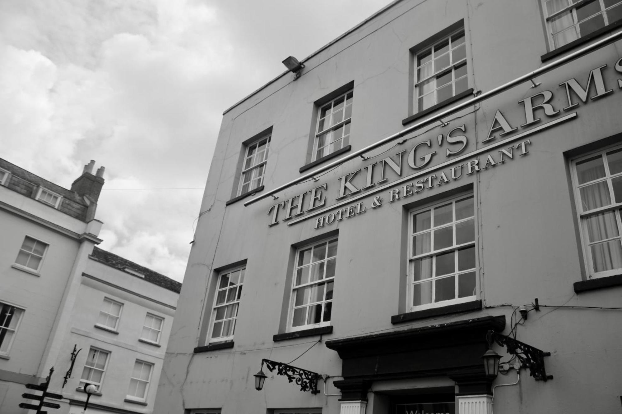 Kings Arms Hotel Bicester Exterior photo
